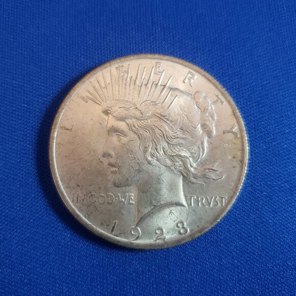 1923 Peace Silver Dollar Coin - Philadelphia Mint 1923TE - Picture 2 of 4